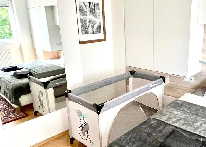 Apartment U Kolonady, *